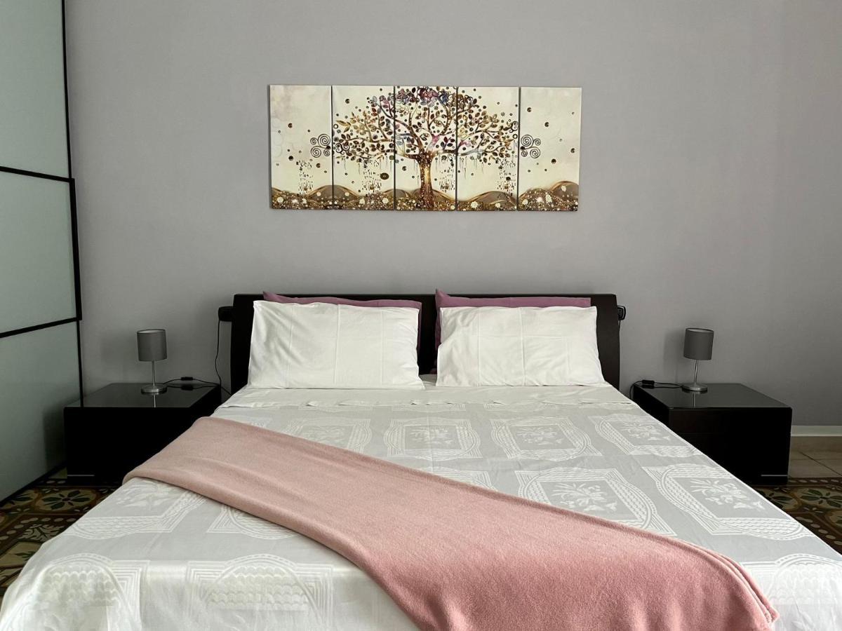 Alsimica Apartment Таранто Екстериор снимка